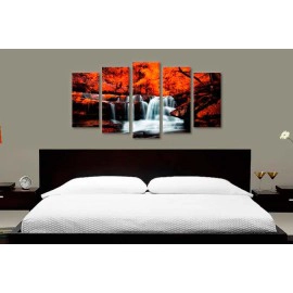 Cascada in padure 2156