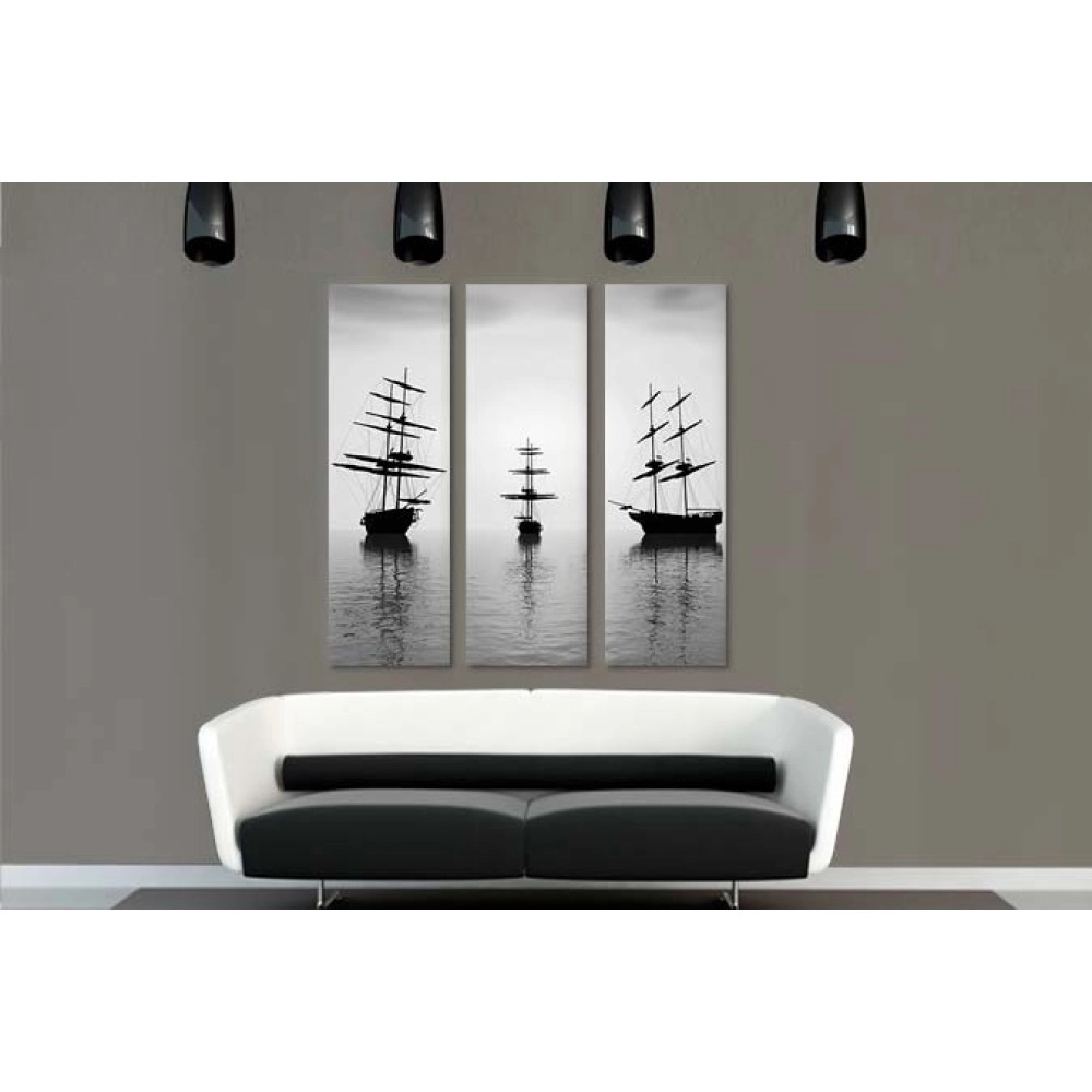 Corabii pe mare 4690