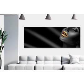 Tablou frumoasa cu buze aurii